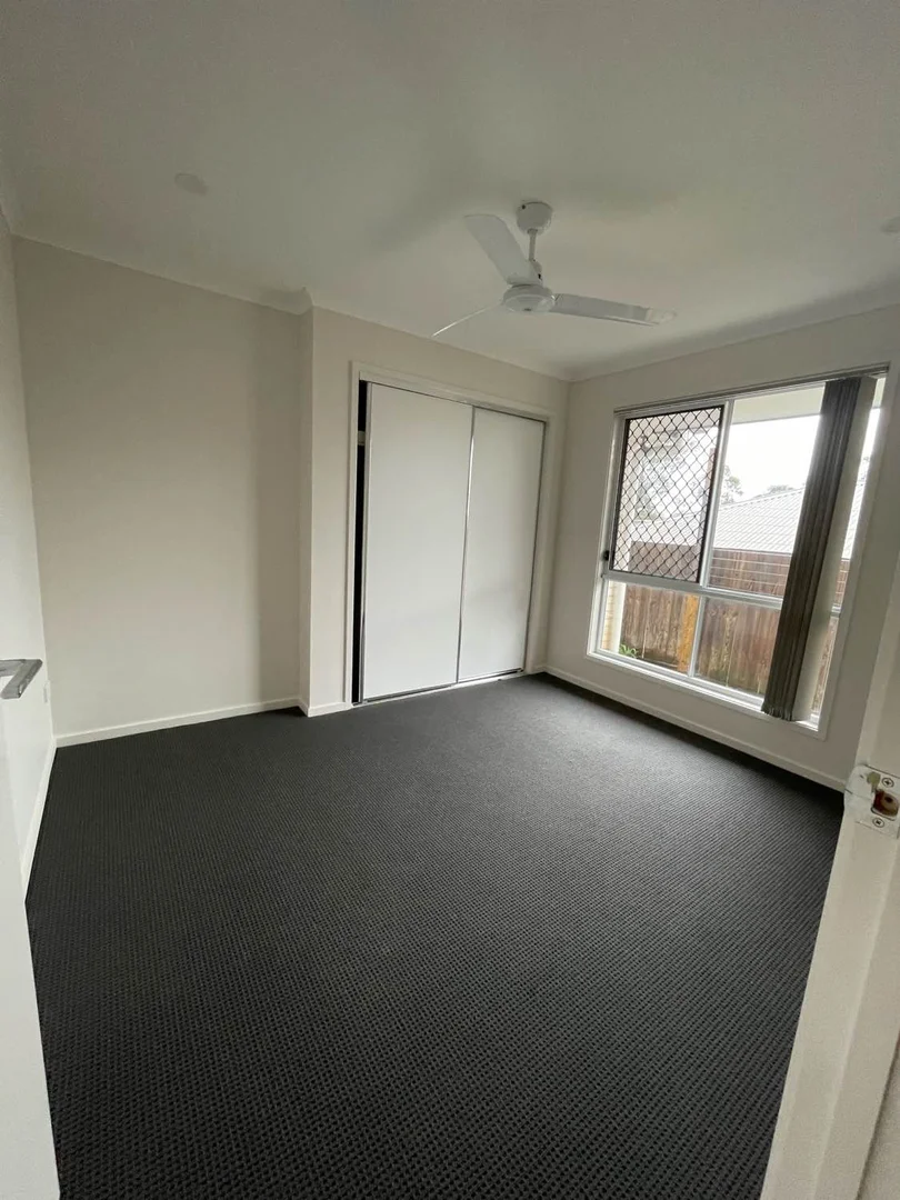 Additional image 6 of 1 Johnstone Place, Riverview QLD 4303