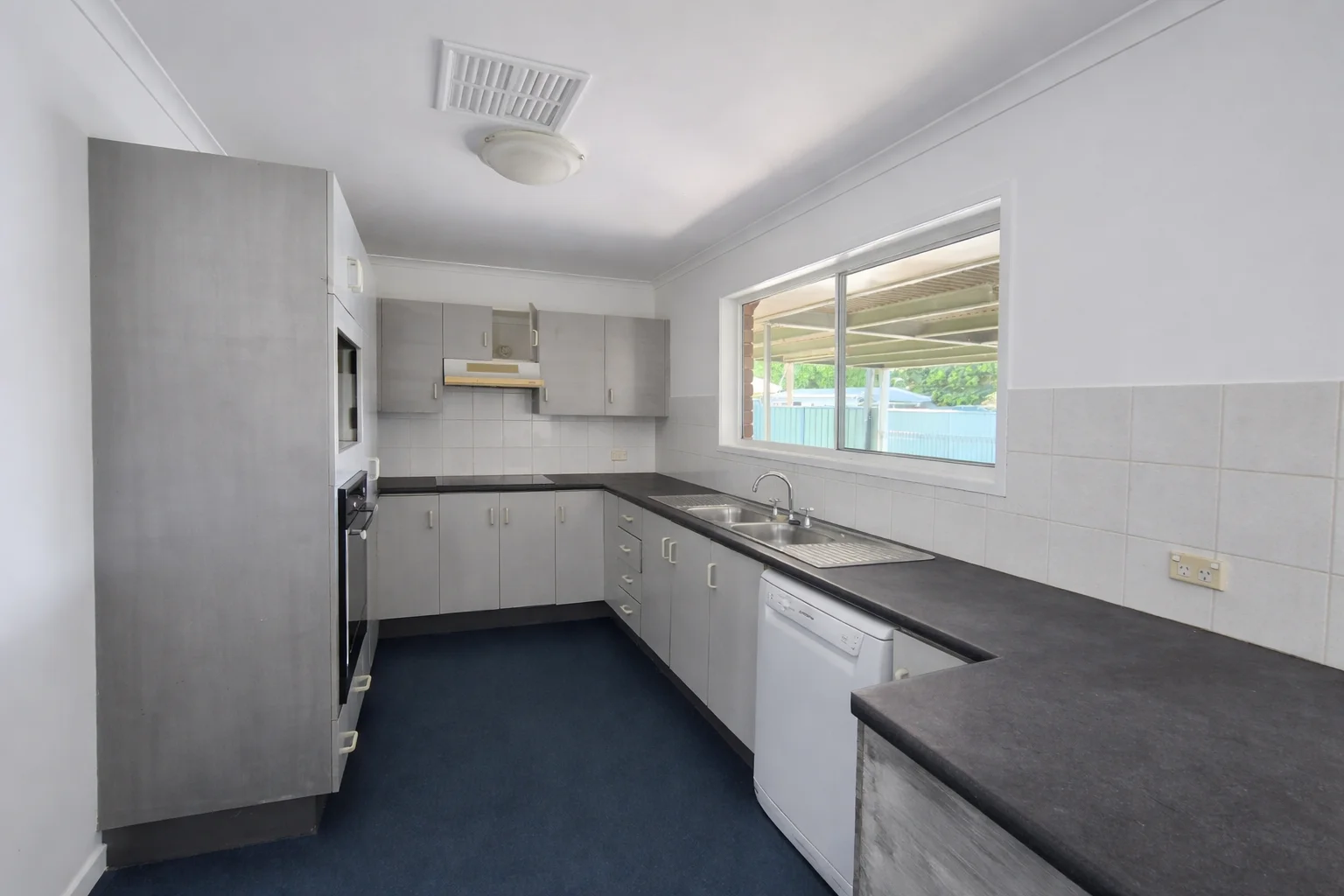 Additional image 2 of 50 Staal Crescent, Emerald QLD 4720