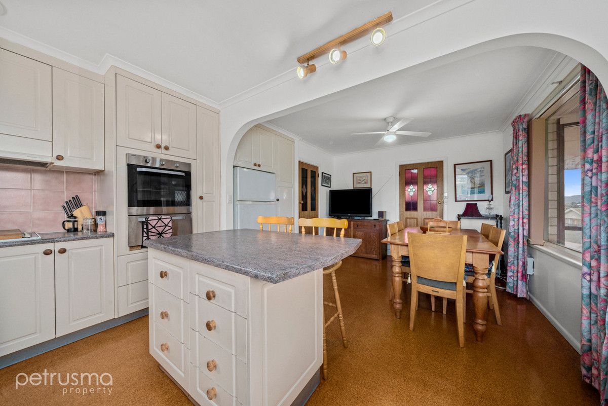 9 Walana Street, Geilston Bay TAS 7015, Image 2