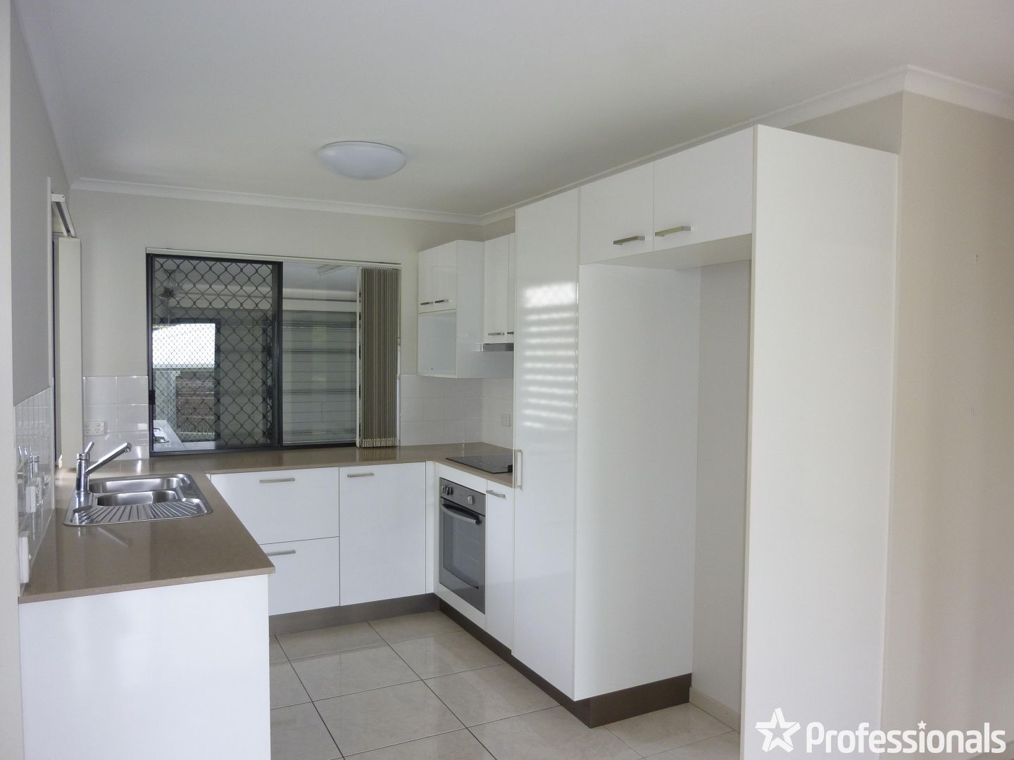 2/36 Beaconsfield Road, Beaconsfield QLD 4740, Image 1
