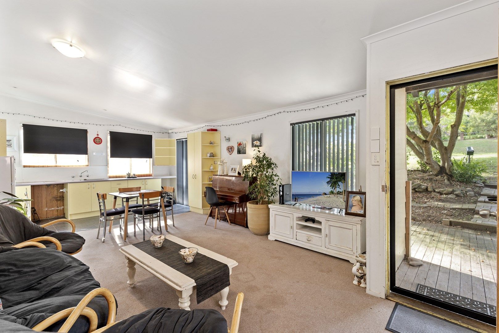 22 Pleasurelea Drive, Sunshine Bay NSW 2536, Image 0