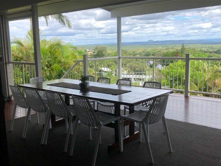 5 bedrooms House in 23 Oceania Cres SUNSHINE BEACH QLD, 4567
