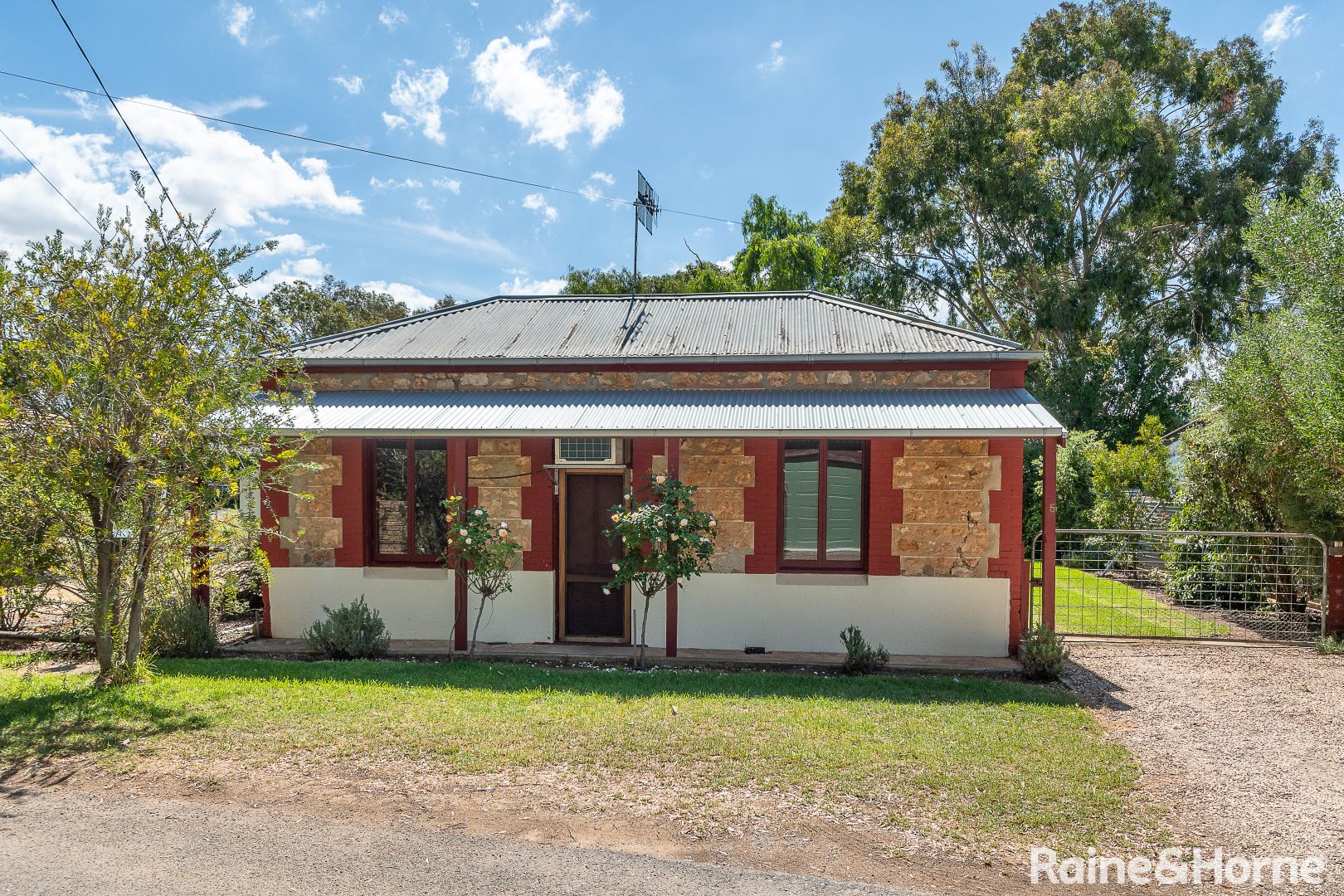 5 Melville Lane, Strathalby Property History & Address Research Domain