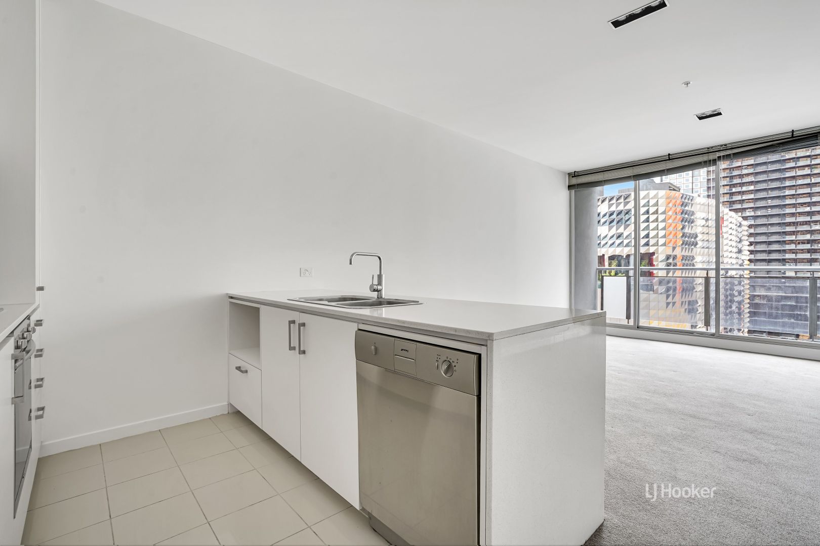 903/8 Franklin Street, Melbourne VIC 3000, Image 2