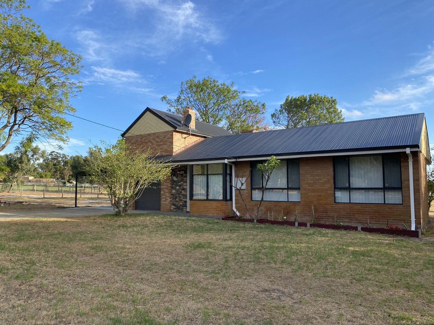 9 Staniland Street, Orange Grove WA 6109 House For Rent 600 Domain