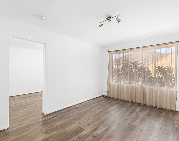 2/246 Buckley Street, Essendon VIC 3040