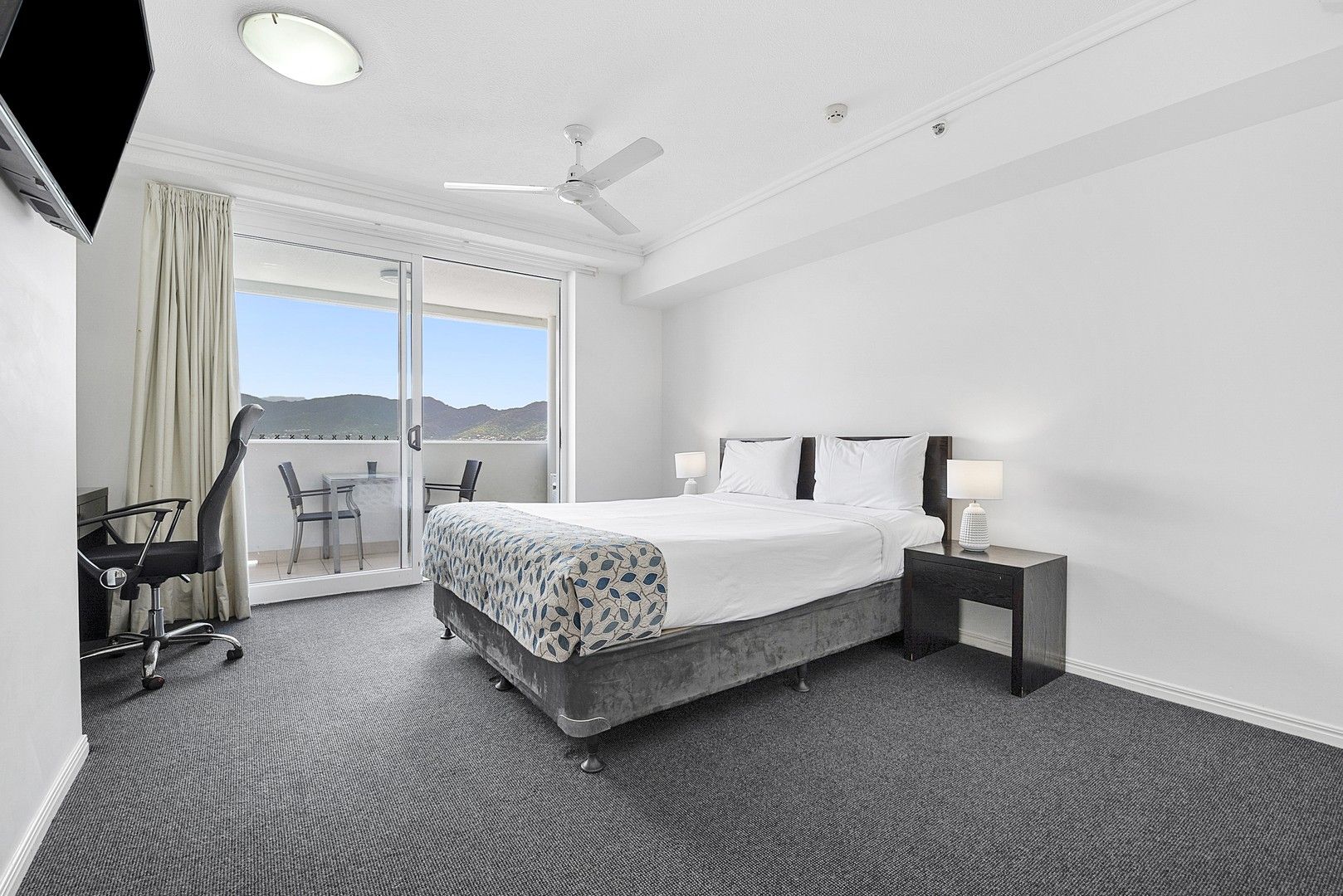 2 bedrooms Apartment / Unit / Flat in 703/58 62 CAIRNS CITY QLD, 4870