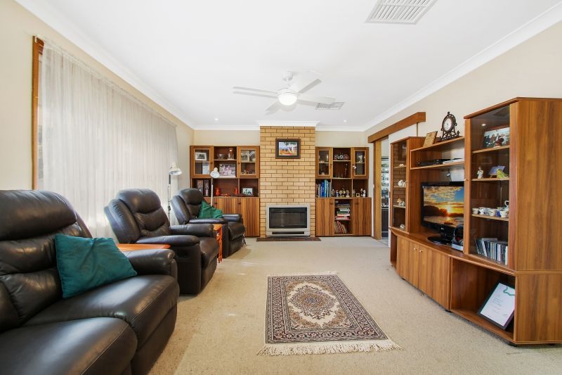 19 Wenke St, Walla Walla NSW 2659, Image 1