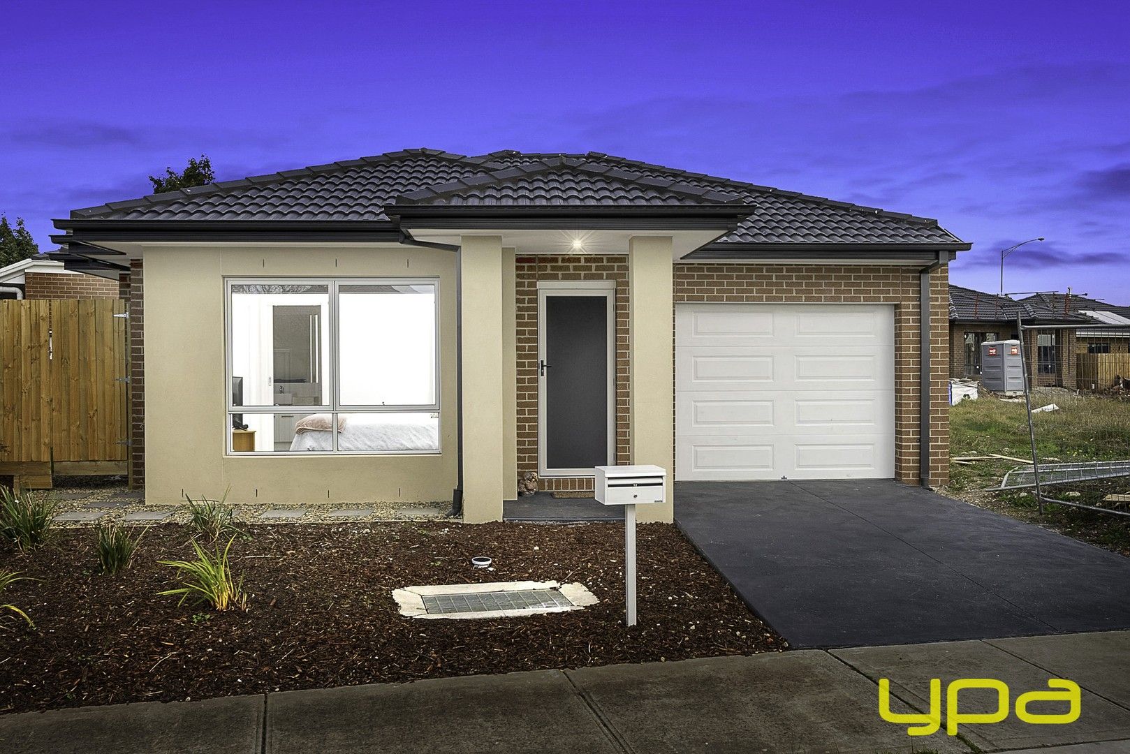 12 Caliche Place, Cranbourne East VIC 3977, Image 0