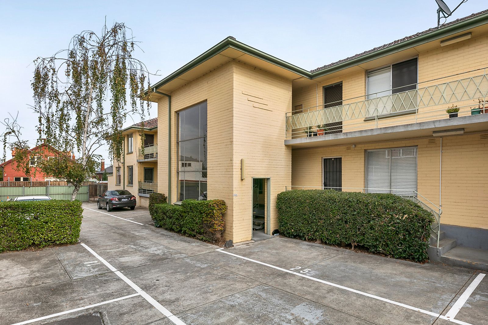 4/9 Kemp Street, Thornbury Property History & Address Research Domain