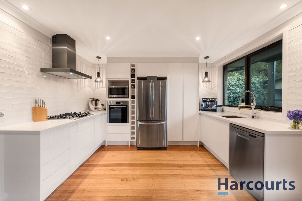 15 Heswall Court, Wantirna VIC 3152, Image 1