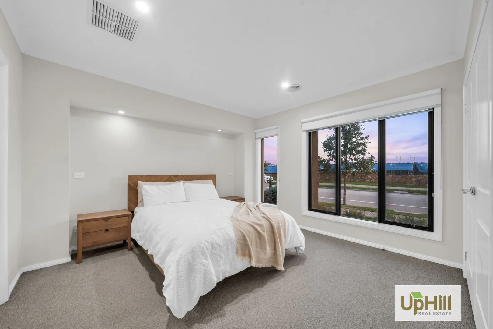 Additional image 2 of 49 Yeungroon Boulervard, Clyde North VIC 3978