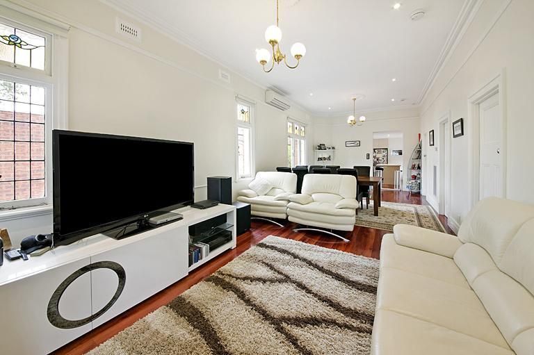 2 Talbot Street, HAMPTON VIC 3188, Image 2