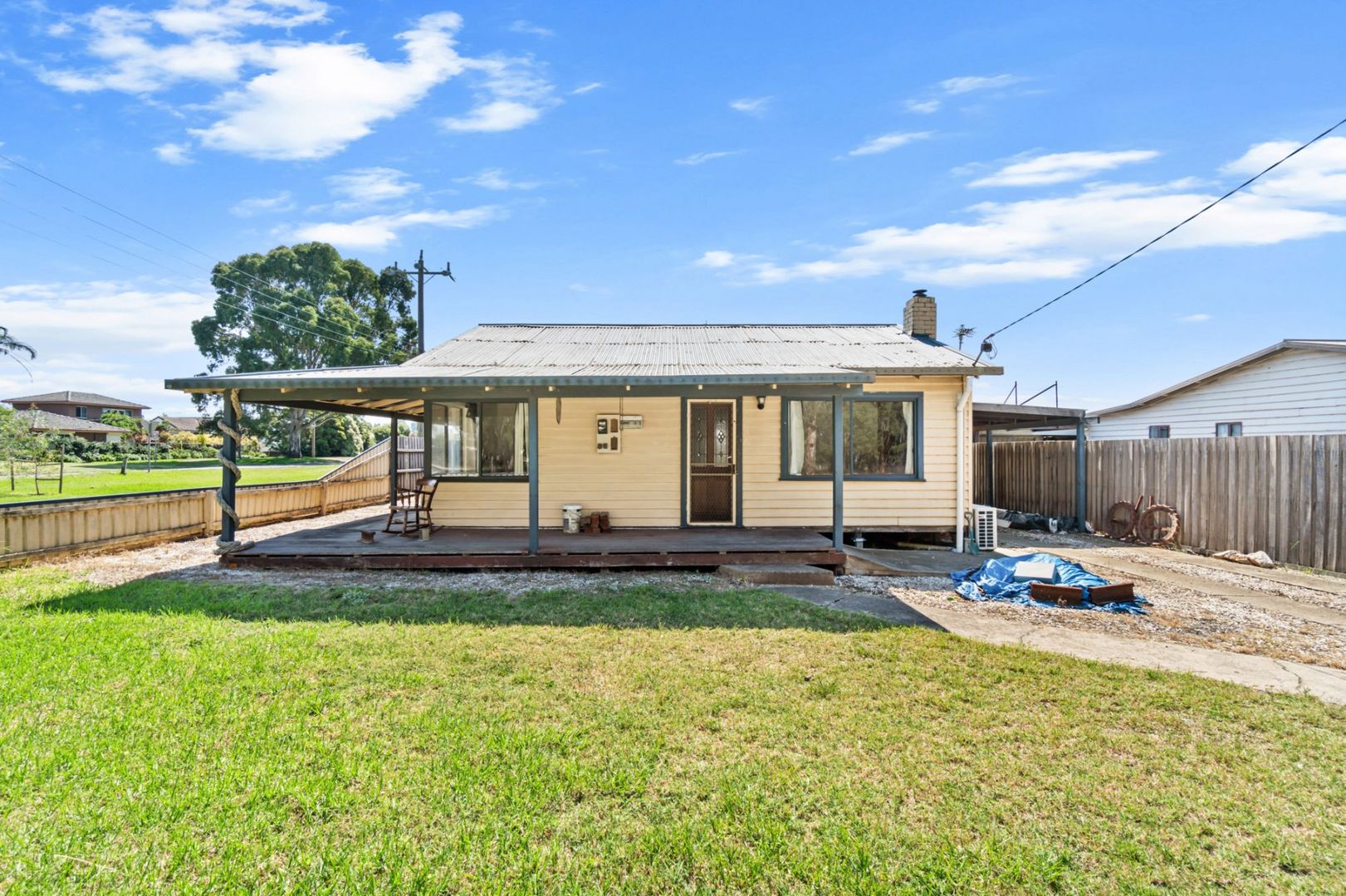 31 Maffra Rd, Heyfield VIC 3858, Image 2