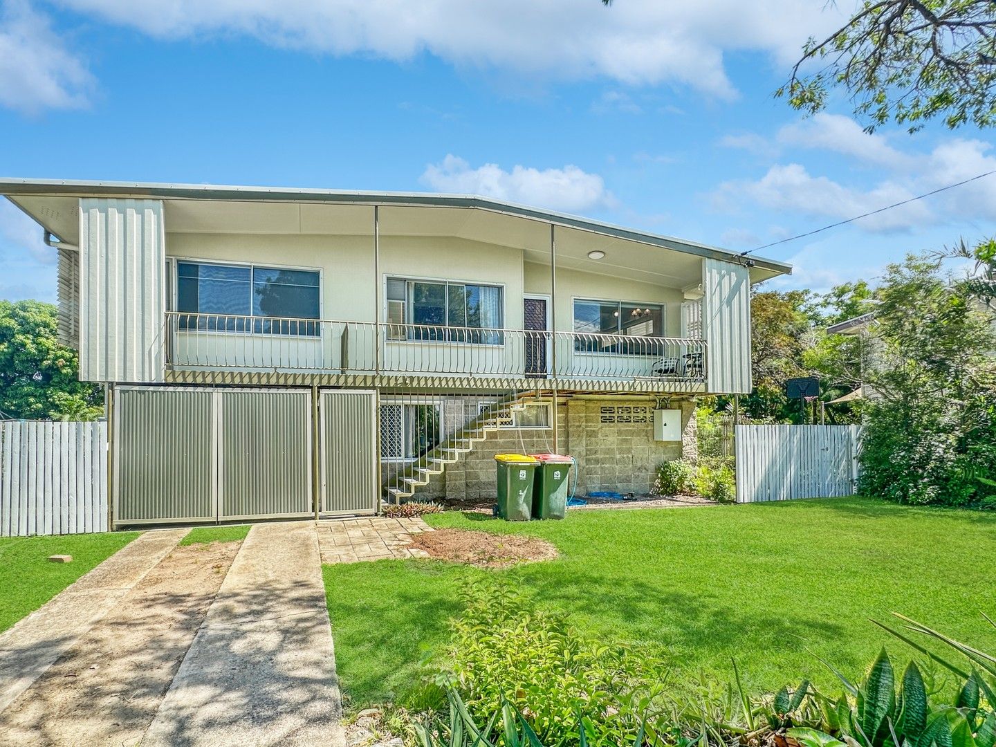 4 bedrooms House in 18 Hibiscus Street CRANBROOK QLD, 4814