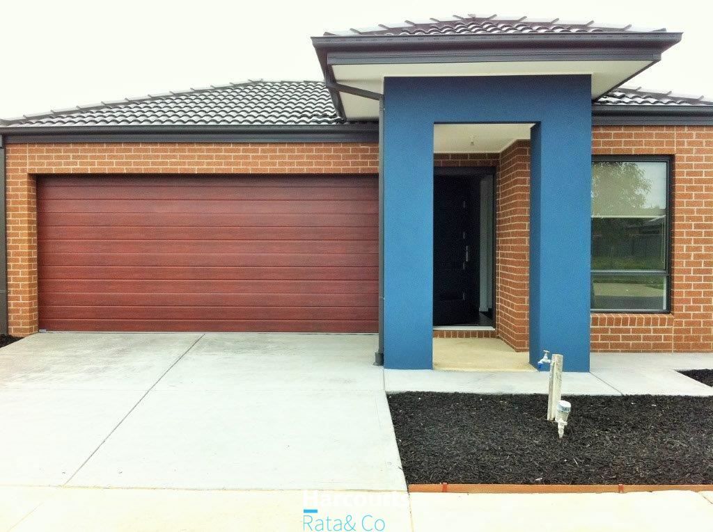 4 bedrooms House in 6 Inverness Road MERNDA VIC, 3754