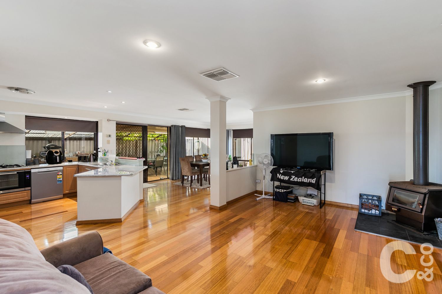 52 Cuthbertson Drive, Cooloongup WA 6168, Image 0