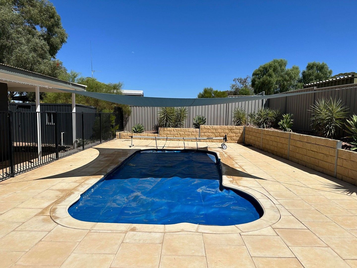 3 bedrooms House in 2 Rowe Court ROXBY DOWNS SA, 5725