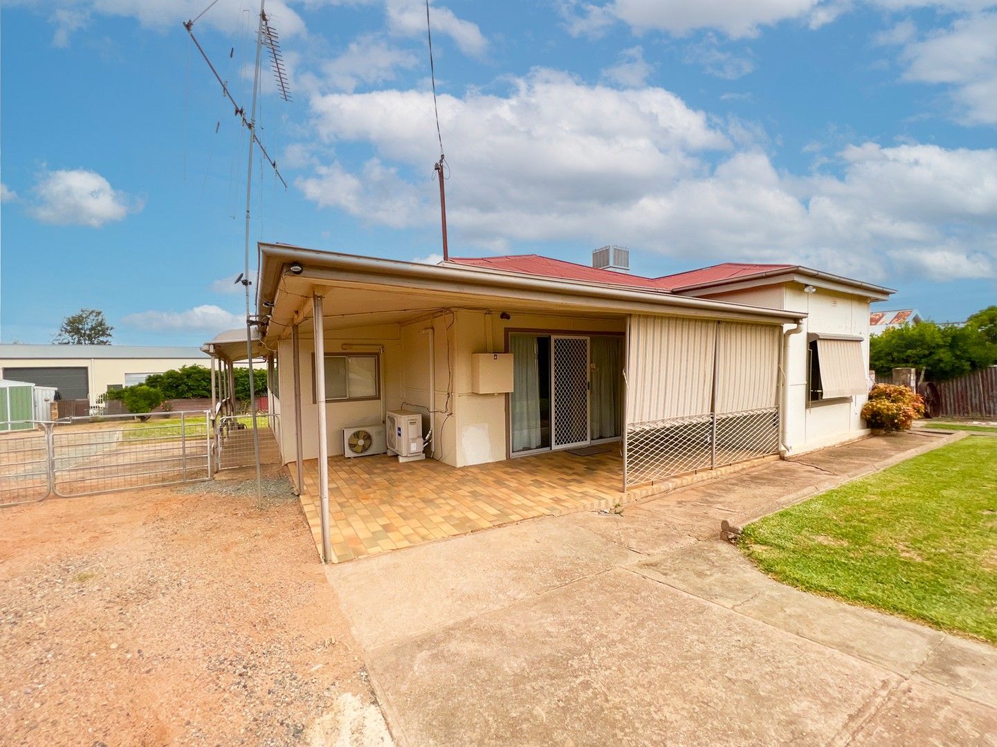 25 Jones Street, Parkes NSW 2870, Image 0