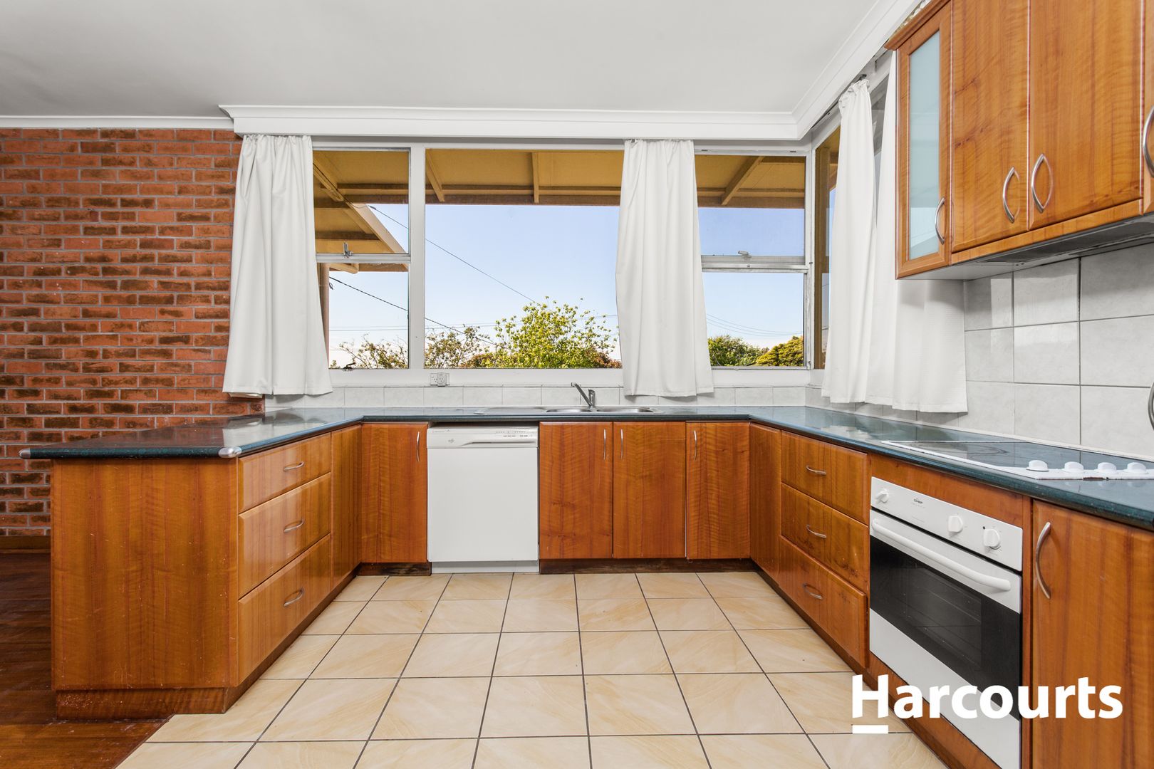 3 The Strand, Town TAS 7253 House For Rent 400 Domain