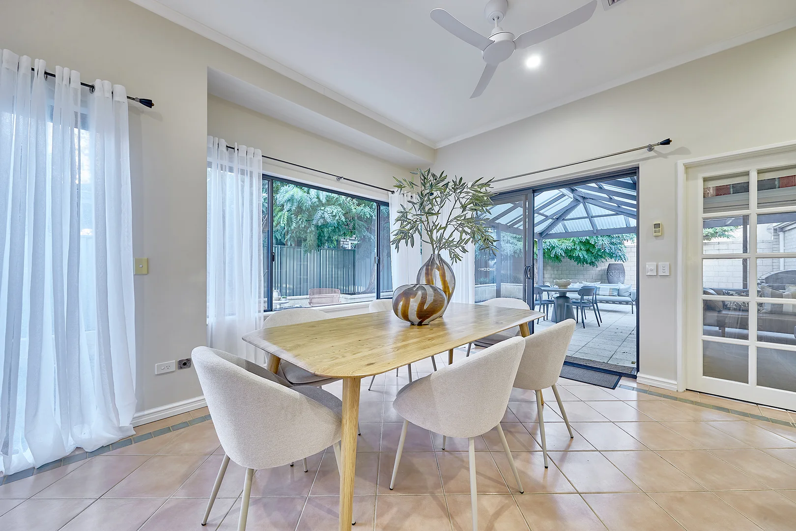 Additional image 10 of 19A Davy Street, Alfred Cove WA 6154