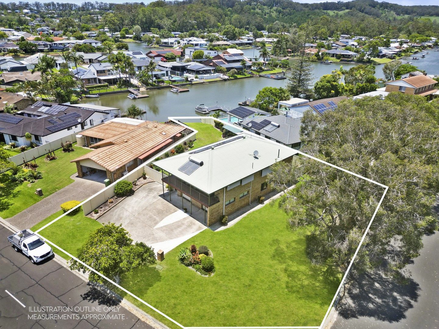 42 Mainsail Street, Currumbin Waters QLD 4223, Image 0