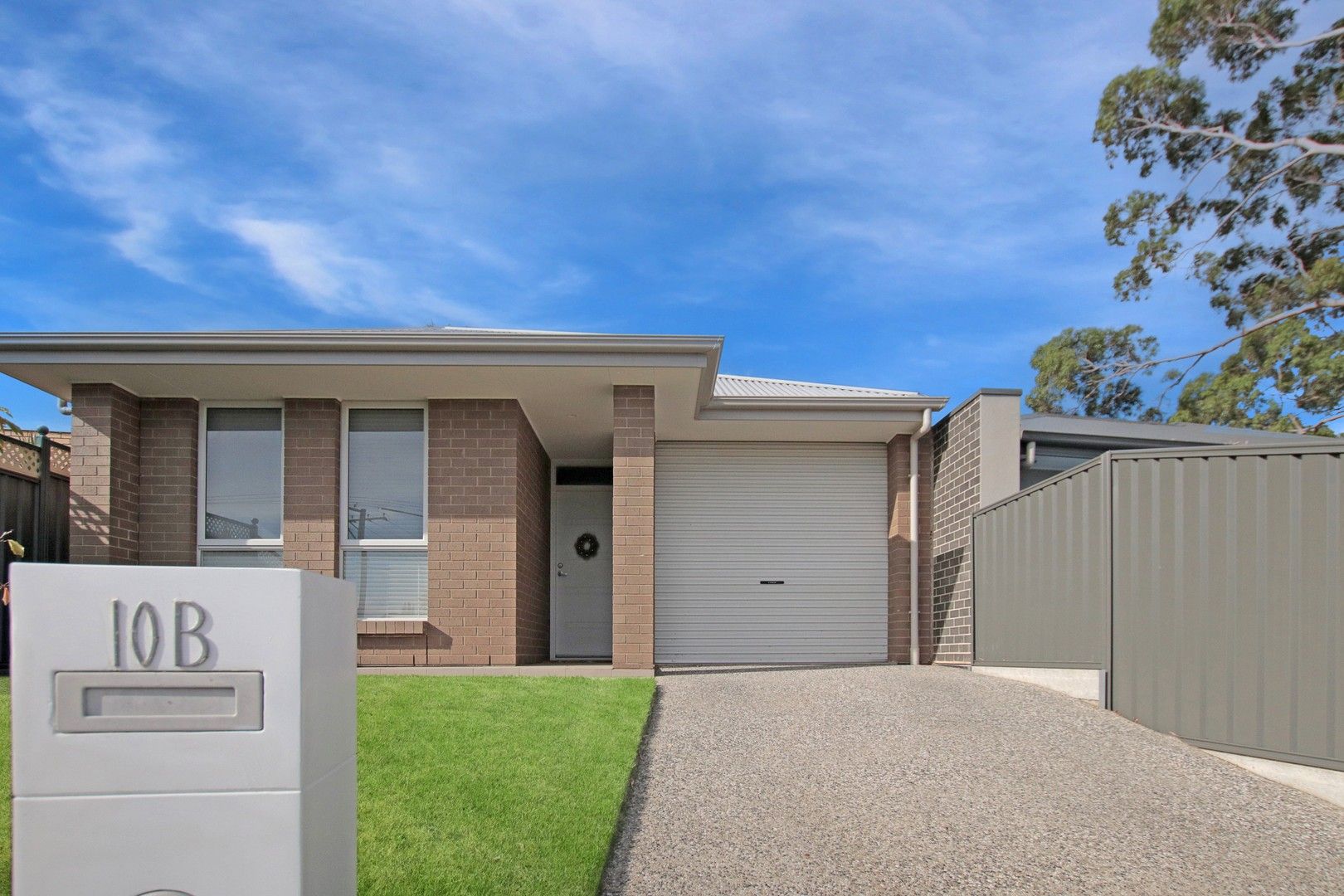 3 bedrooms House in 10B Launer Avenue ROSTREVOR SA, 5073