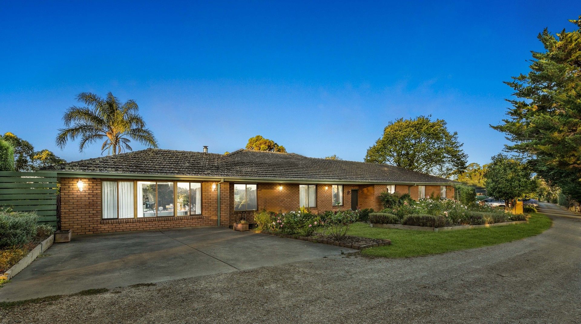 90 Elvian Road, Woori Yallock VIC 3139 House for Sale 2,200,000