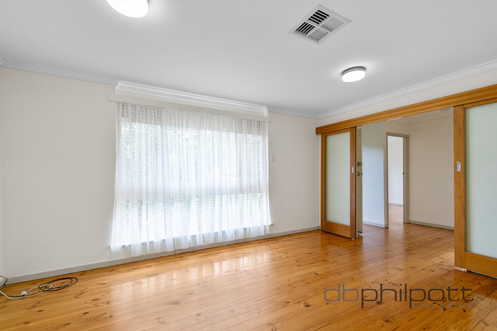 19 Stonehenge Blvd, Para Vista SA 5093 House For Rent 500 Domain