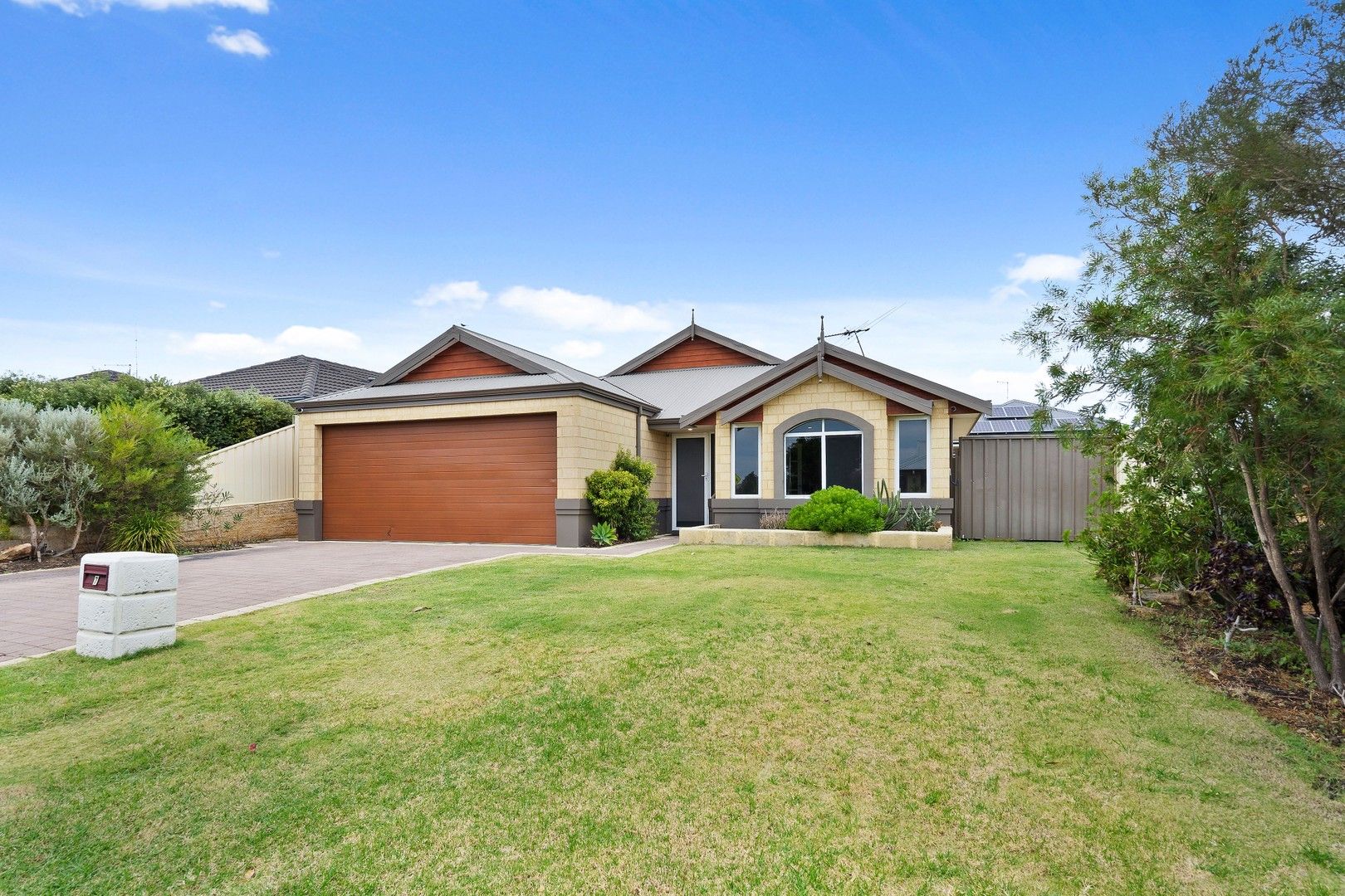 7 Rayner Promenade, Lakelands WA 6180, Image 0