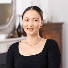 Jessica Liu, Sales representative