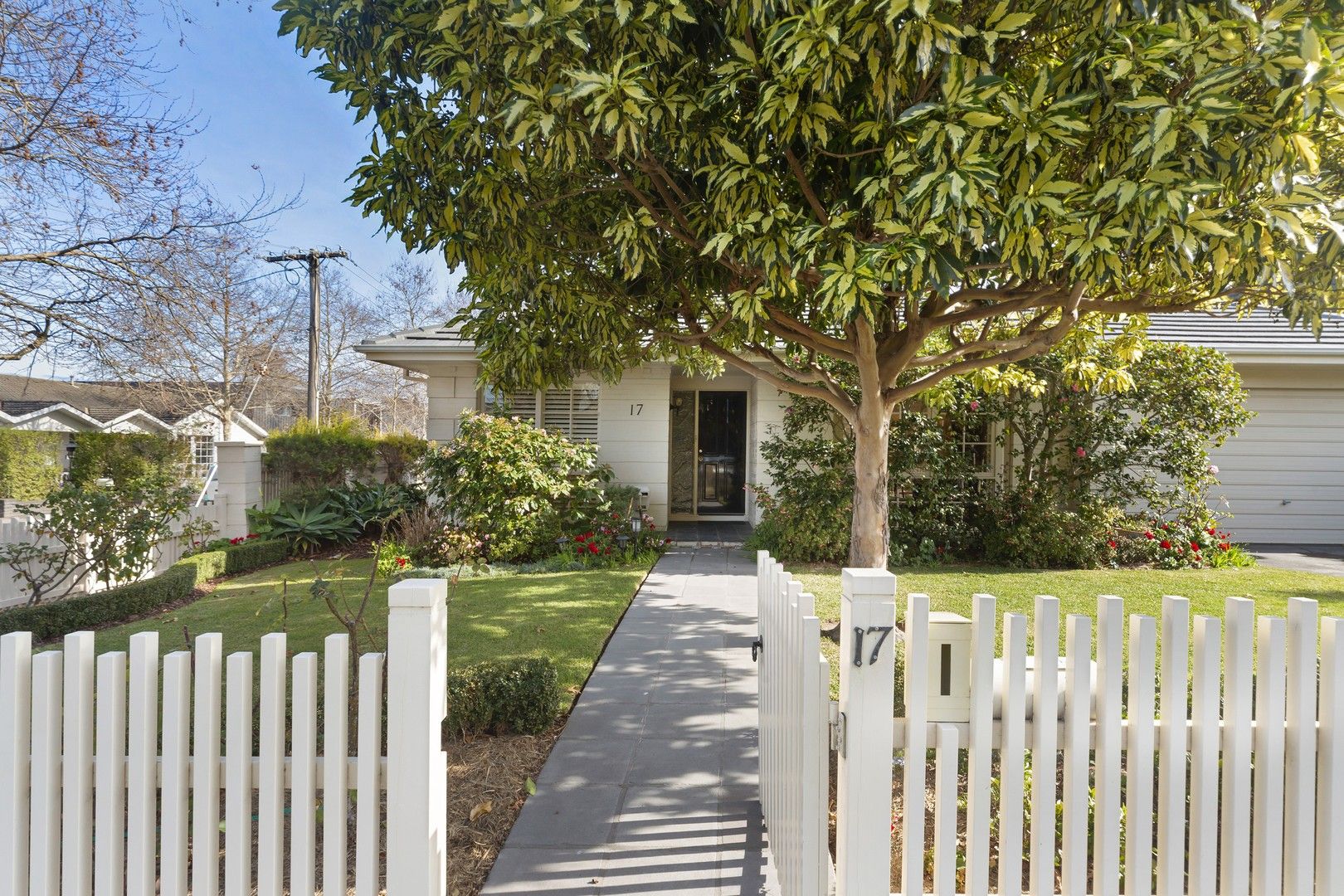 3 bedrooms House in 17 Walstab Street BRIGHTON EAST VIC, 3187