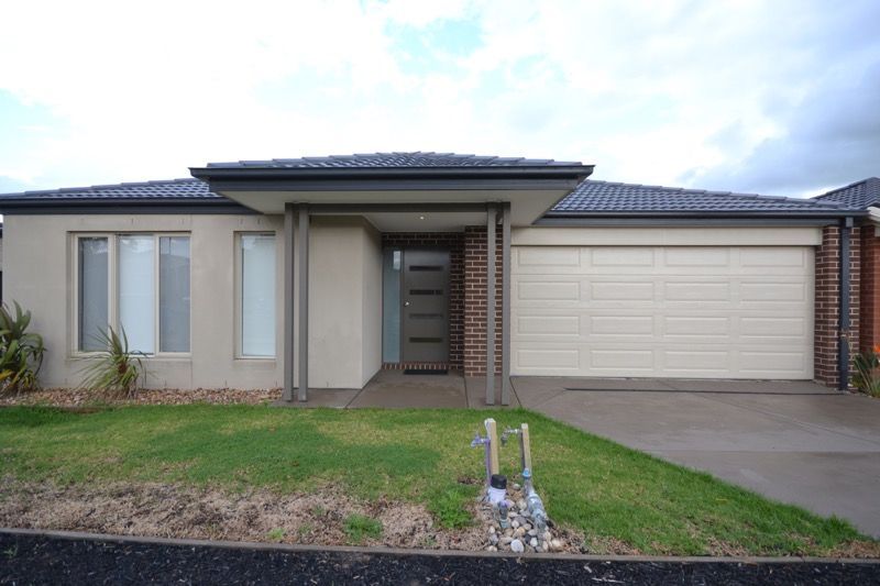 11 PLEVEN RISE, Clyde North VIC 3978, Image 0