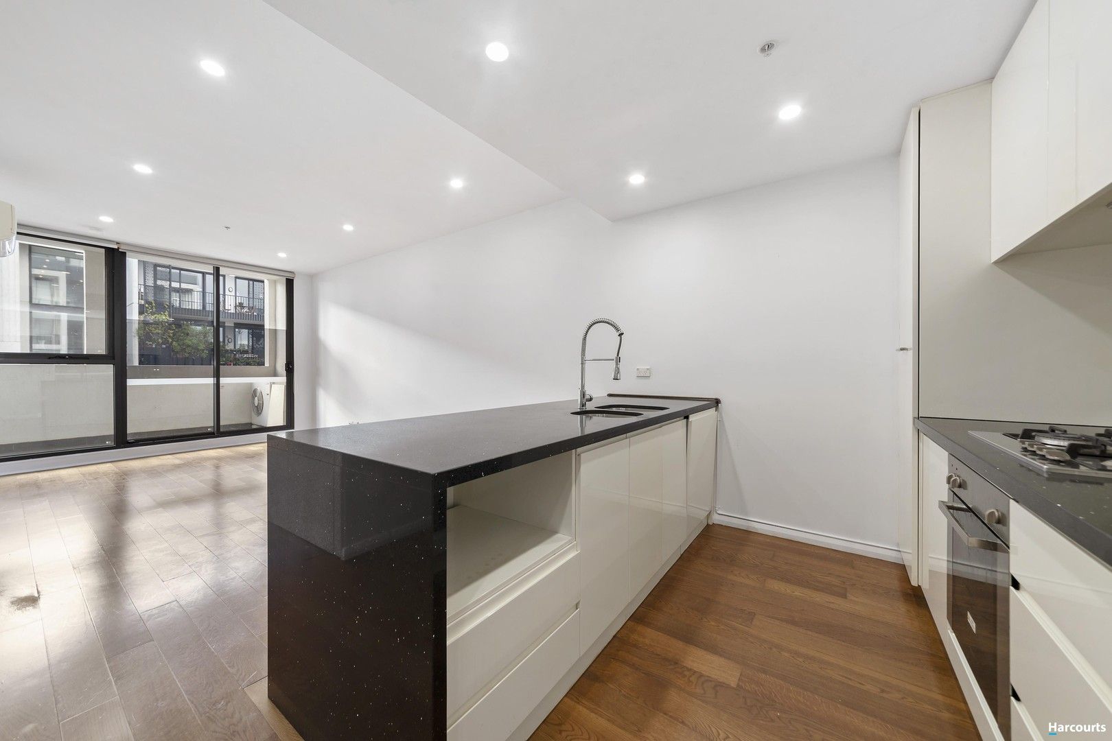 2 bedrooms Apartment / Unit / Flat in 101/3 Red Hill Terrace DONCASTER EAST VIC, 3109