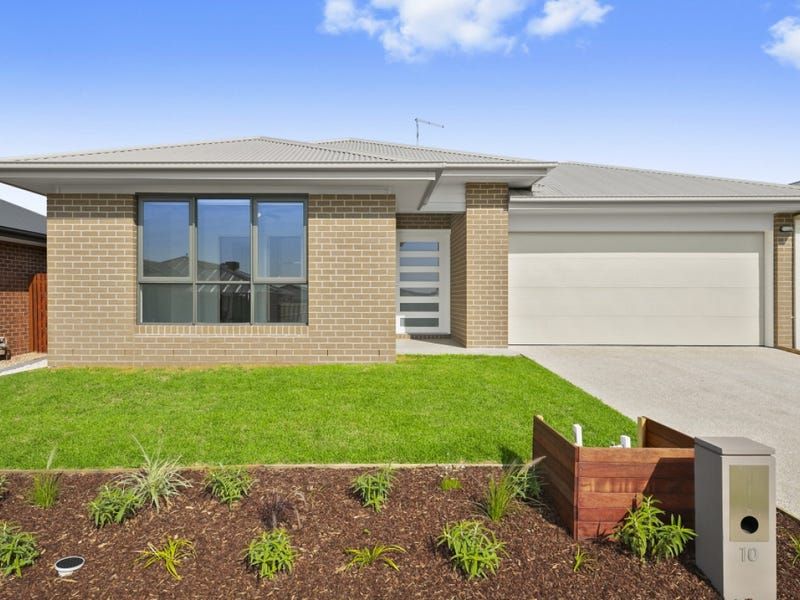 4 bedrooms House in 10 Wynn Avenue ARMSTRONG CREEK VIC, 3217