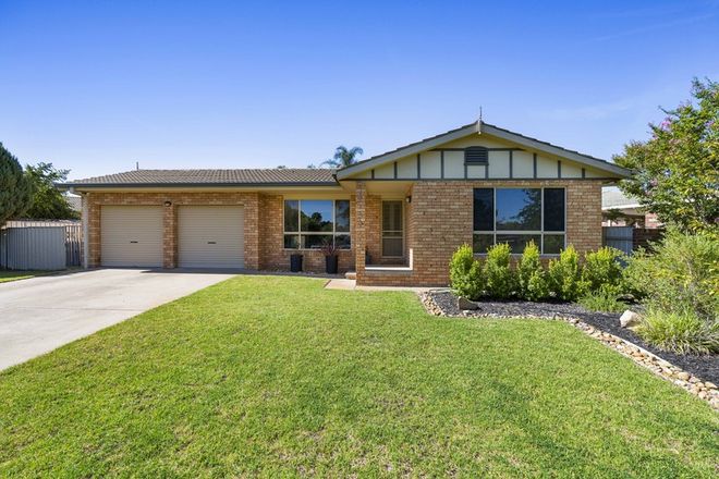 Picture of 42 Oleander Crescent, LAKE ALBERT NSW 2650