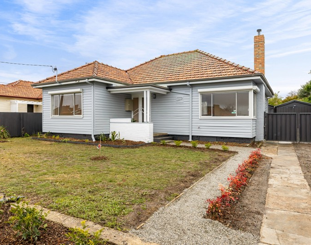 21 Grammar Street, Wendouree VIC 3355