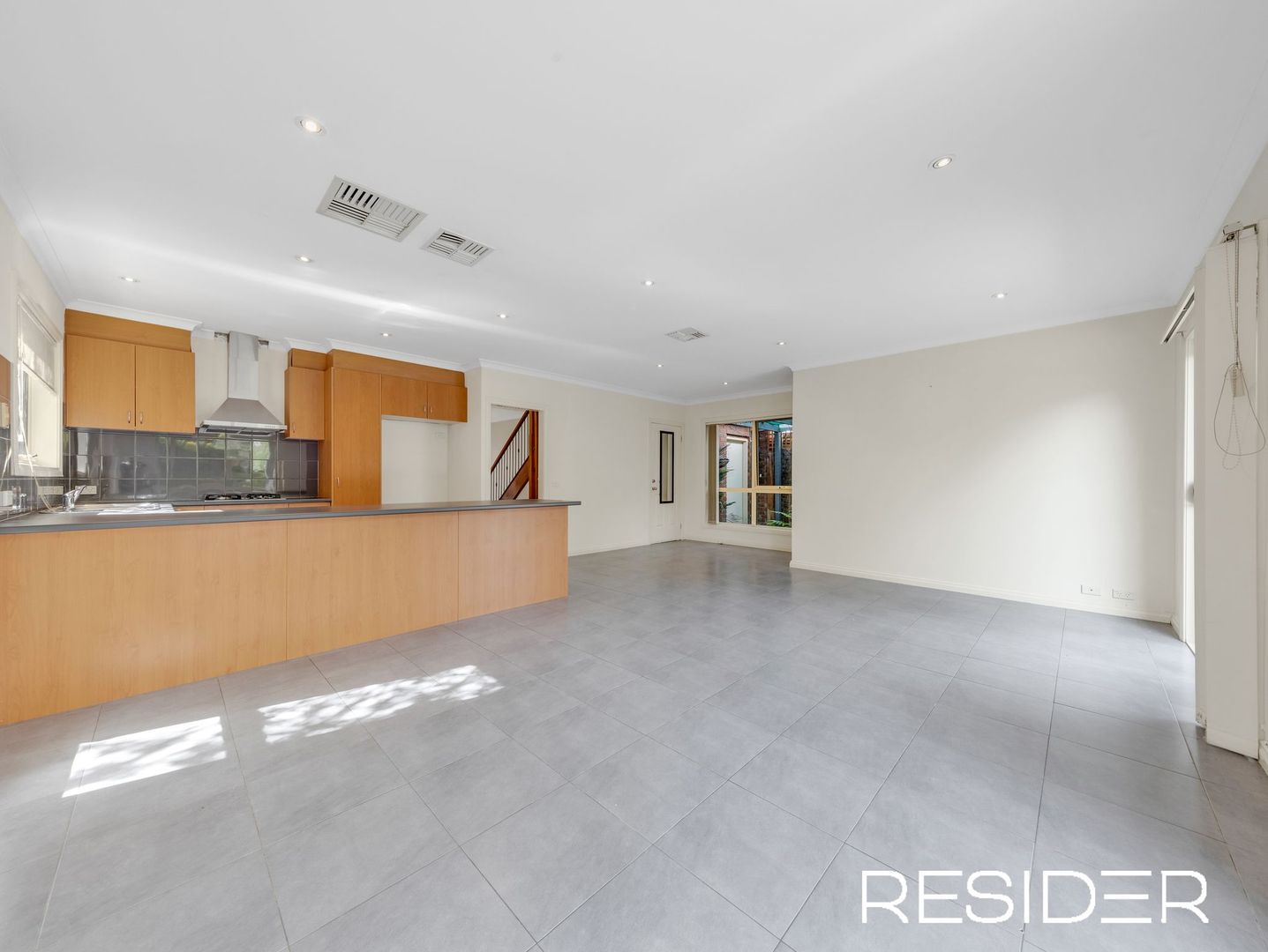 19 Loveridge Way, South Morang VIC 3752, Image 1