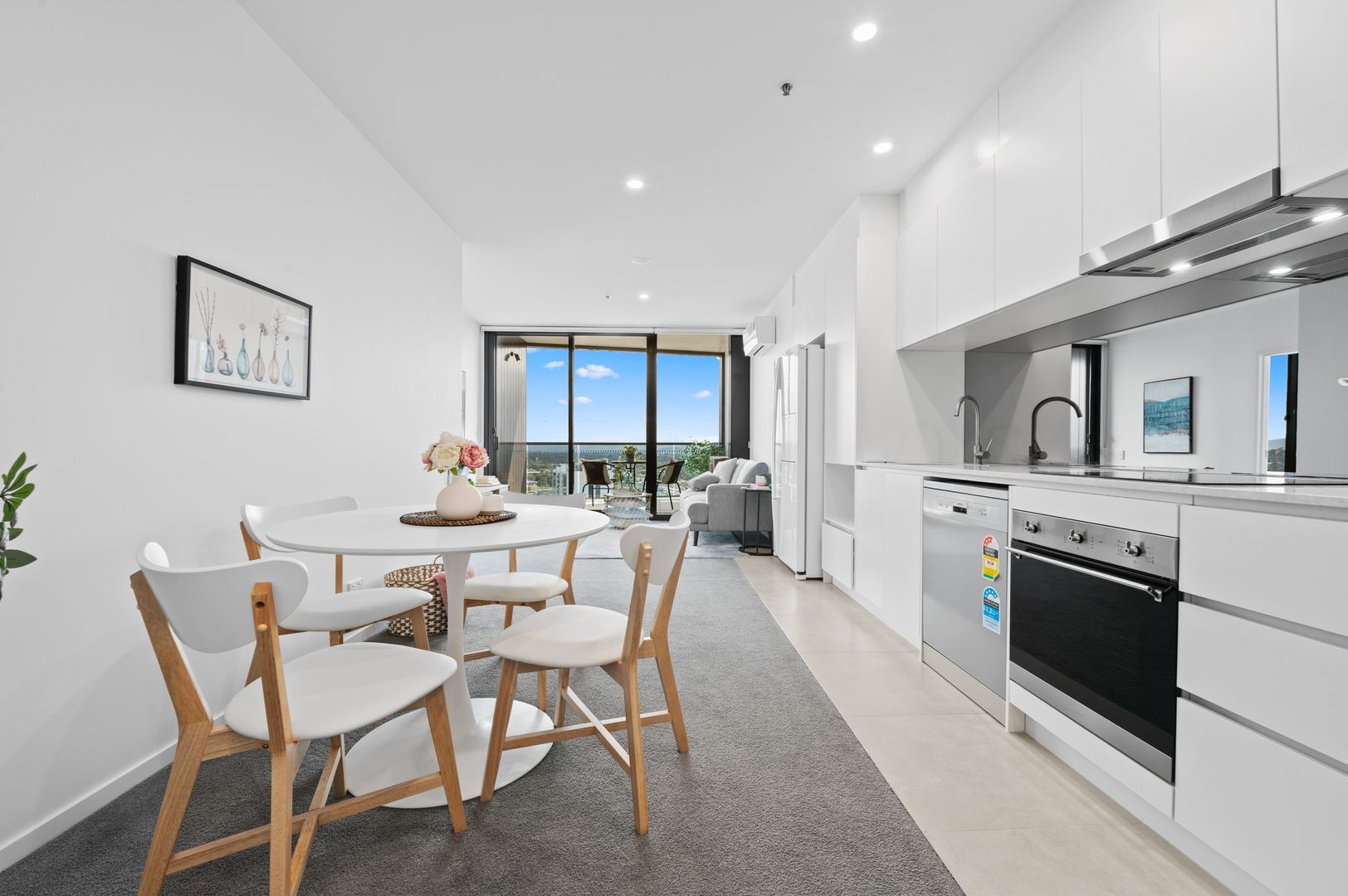 2001/3 Grazier Lane, Belconnen ACT 2617, Image 2