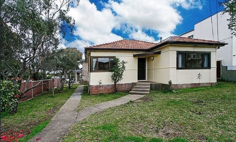 3 bedrooms House in  HURSTVILLE NSW, 2220