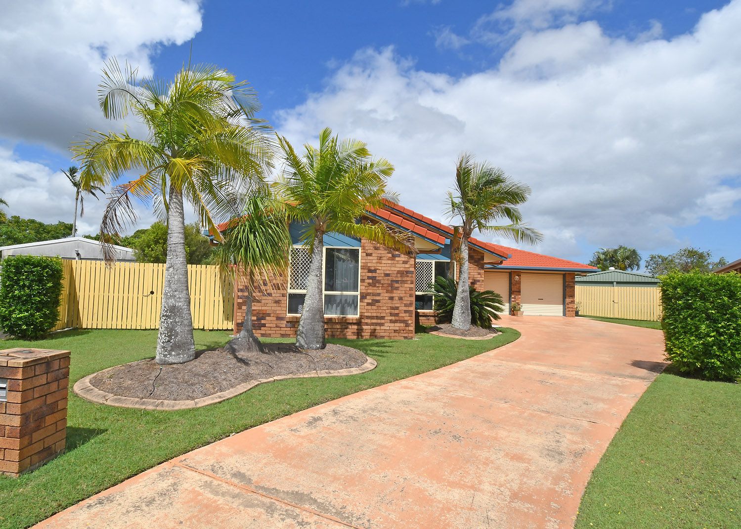 15 Moorhen Court, Eli Waters QLD 4655, Image 0