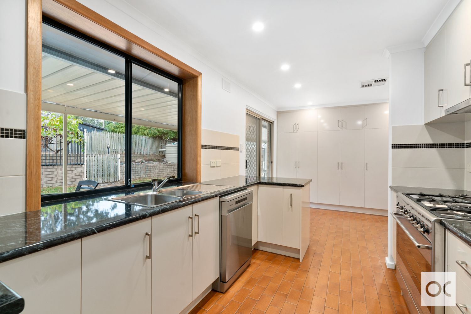 7 Wyndham Crescent, Surrey Downs SA 5126, Image 2