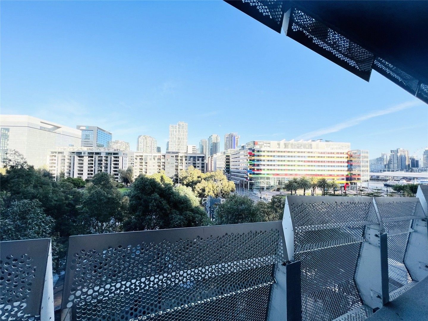 2 bedrooms Apartment / Unit / Flat in 501/18 Waterview Walk DOCKLANDS VIC, 3008
