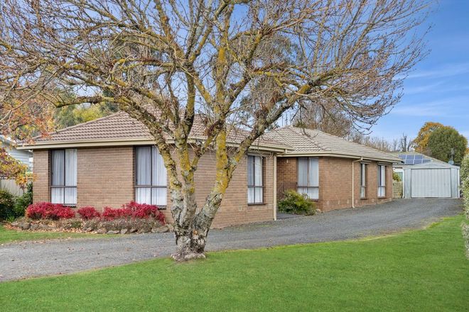 Picture of 2 Lavender Street, KYNETON VIC 3444