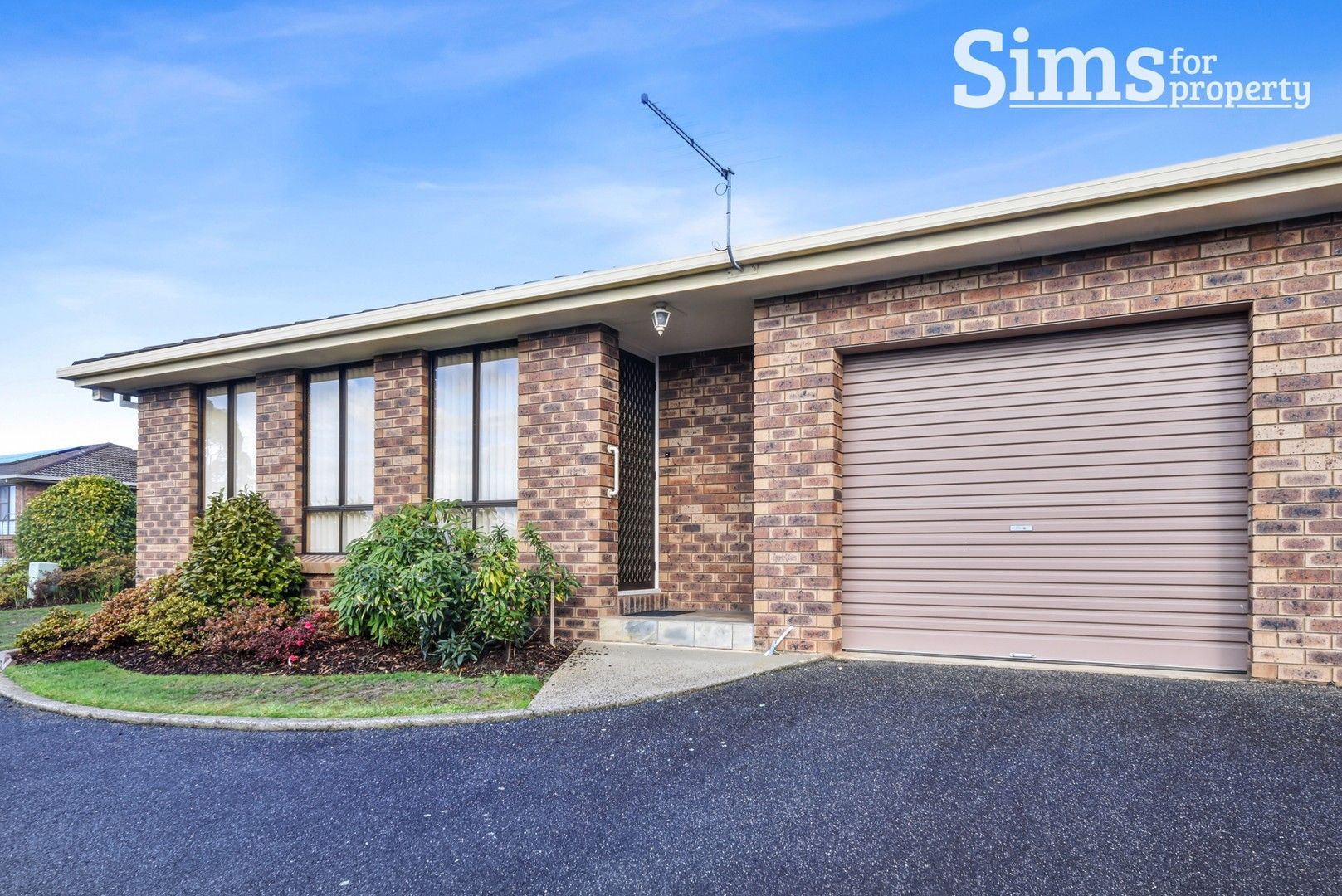 2 bedrooms Apartment / Unit / Flat in 1/101 Waroona Street YOUNGTOWN TAS, 7249