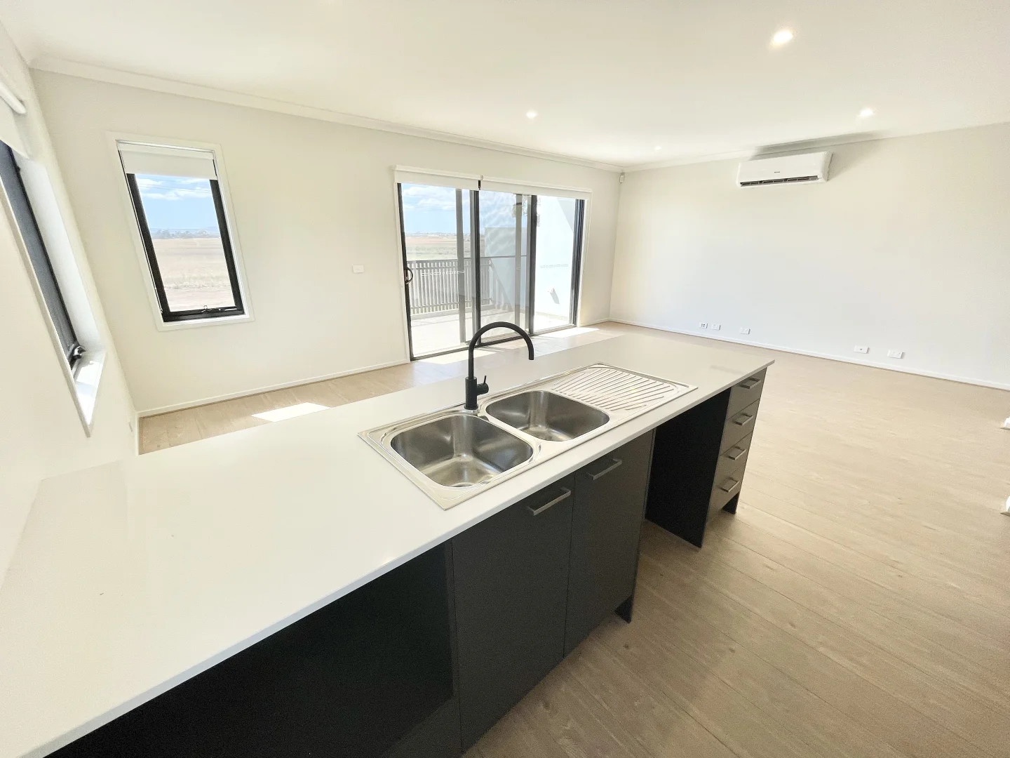 Additional image 19 of 2 Pretty Walk, Fraser Rise VIC 3336