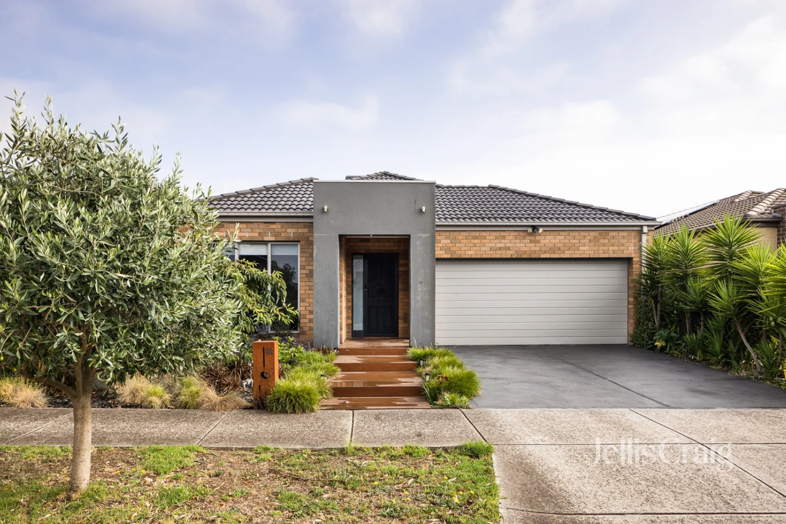 Primary image of 12 Muir Way, Mernda VIC 3754