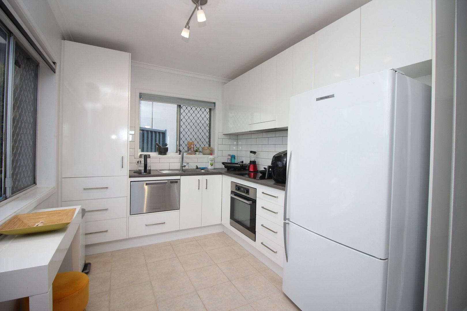 1-376-marine-parade-labrador-qld-4215-apartment-for-rent-500-domain