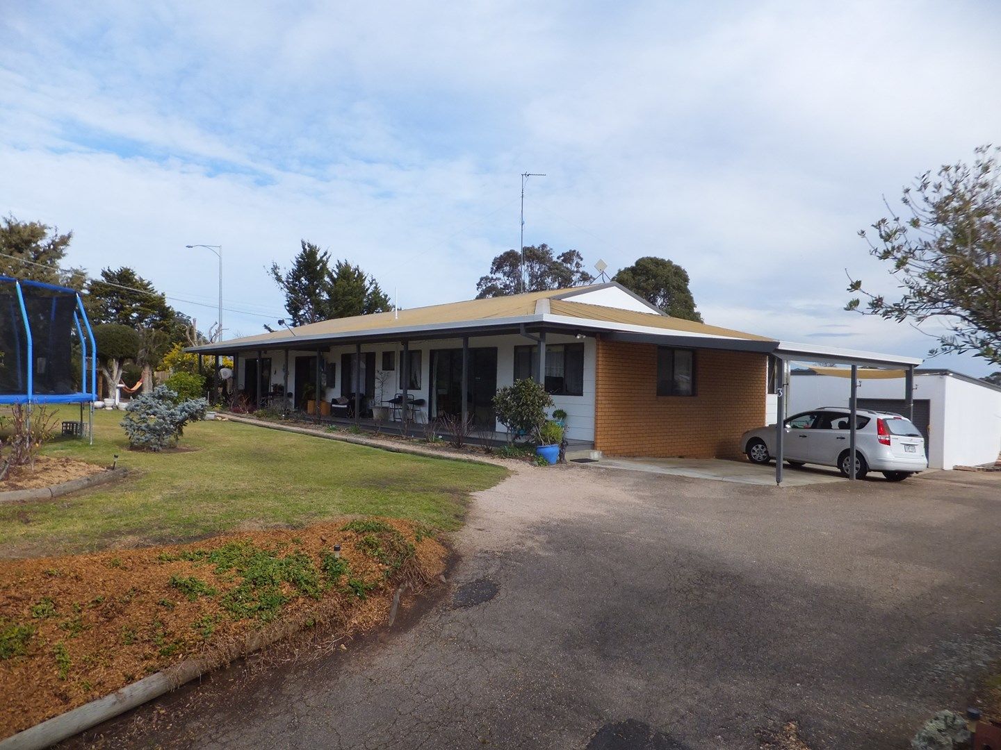 3 NicholsonSarsfield Road, Nicholson Property History & Address