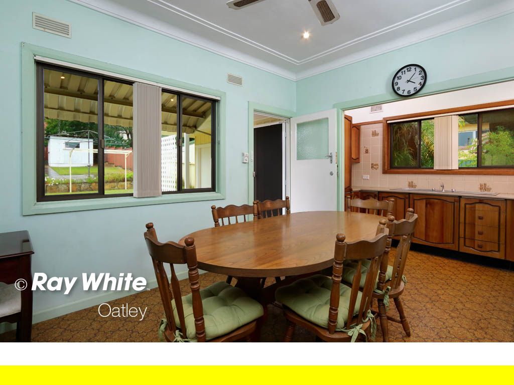 21 Glen Road, OATLEY NSW 2223, Image 2